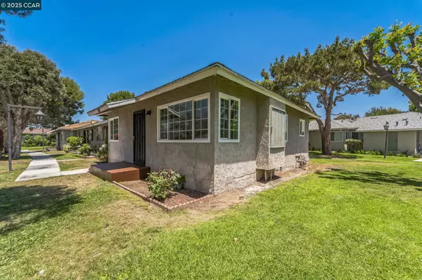 23230 Anchor Avenue #106, Carson, CA 90745