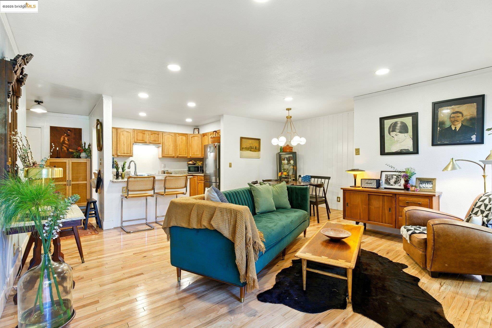 Oakland, CA 94610,199 Montecito Ave #105