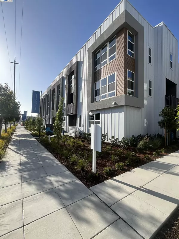 2007 Clement Avenue, Alameda, CA 94501