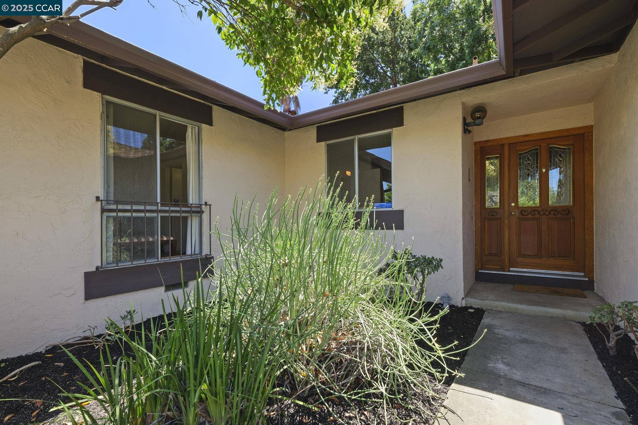 Concord, CA 94518,2054 Newton Way
