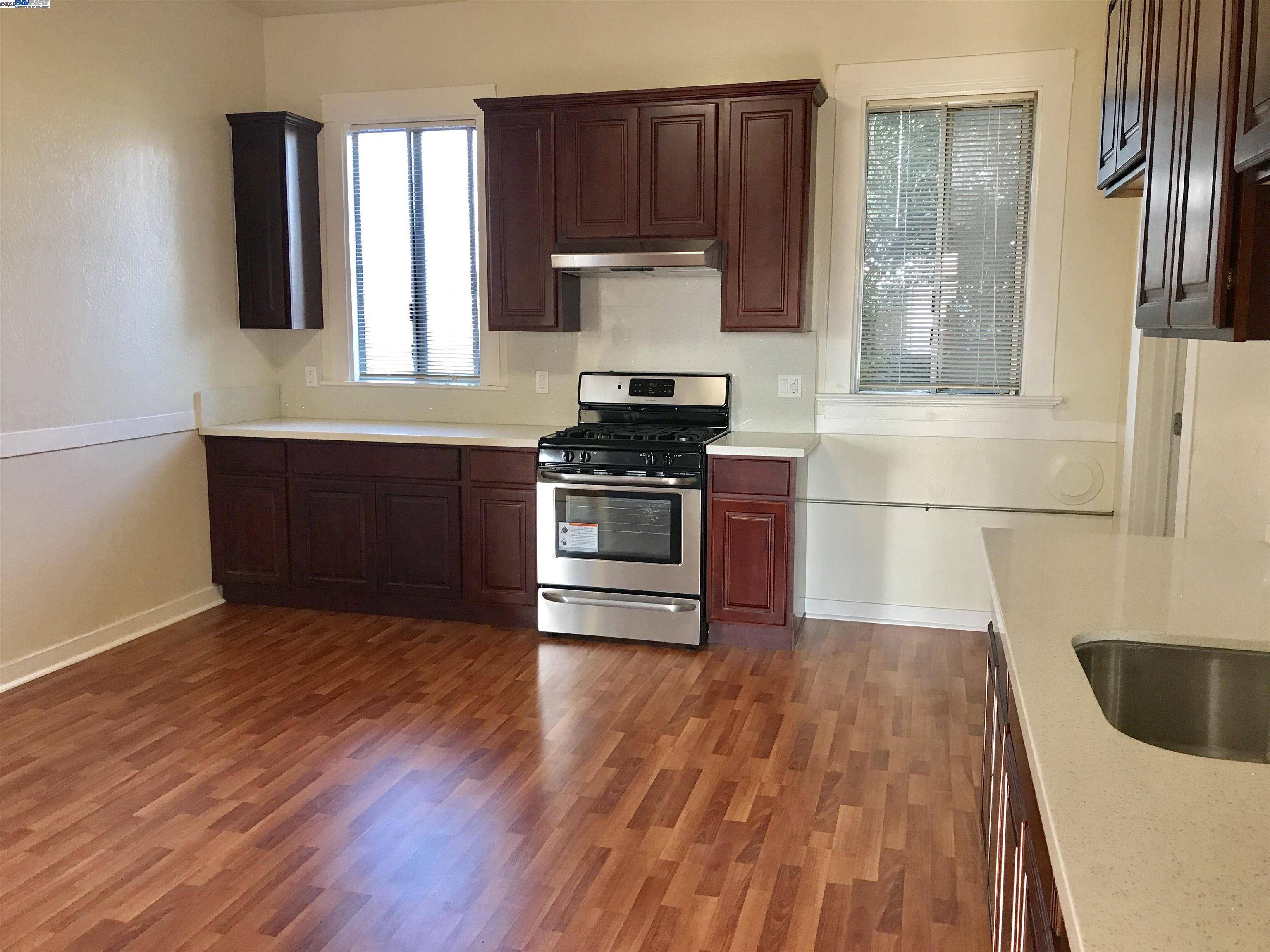 Alameda, CA 94501,1707 Lincoln Ave #B