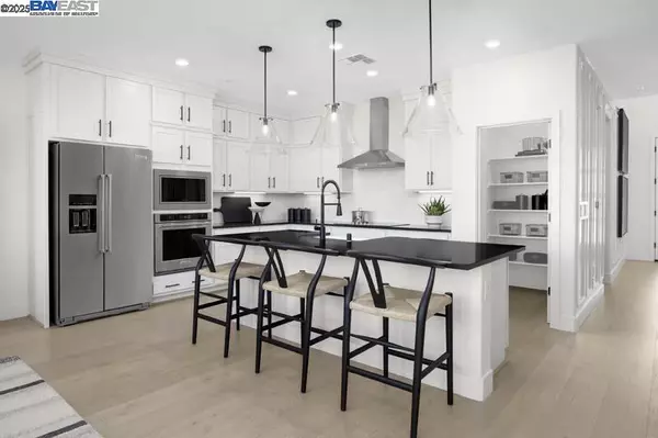 Mountain House, CA 95391,515 E Fiorino Street