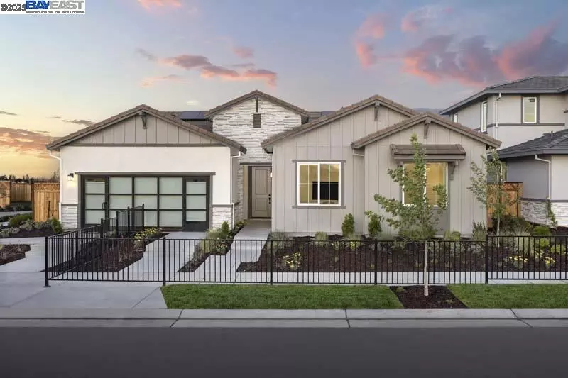 527 E Fiorino Street, Mountain House, CA 95391