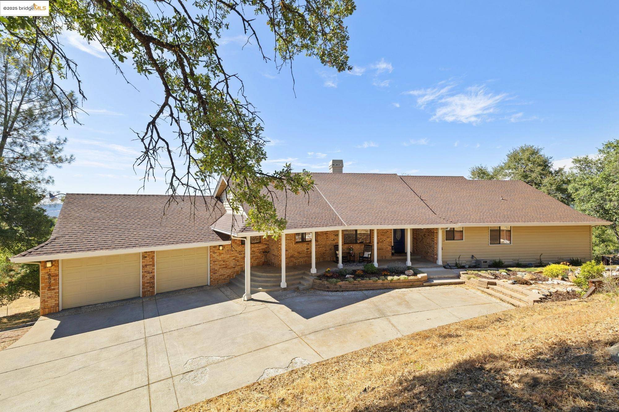 16592 Parkridge Ave, Sonora, CA 95370