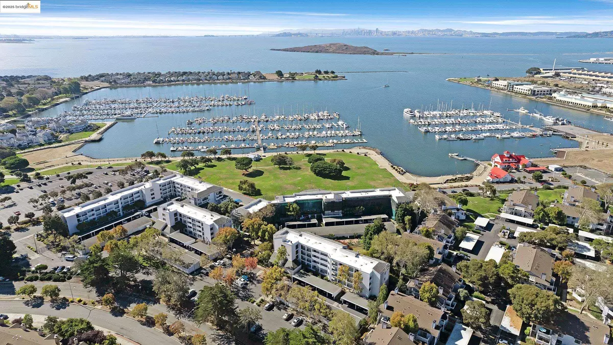 Richmond, CA 94804,1205 Melville Sq #206