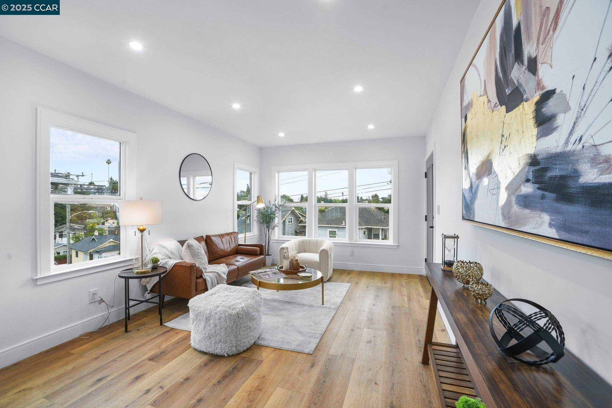 Oakland, CA 94606,1348 E 26Th St