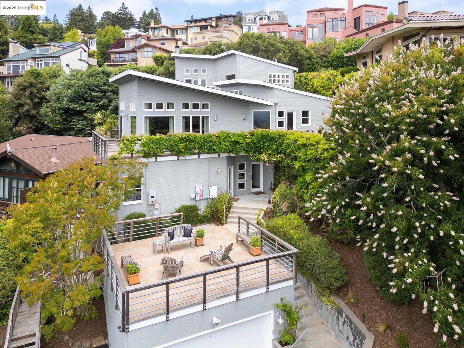 Oakland, CA 94611,200 Taurus Ave