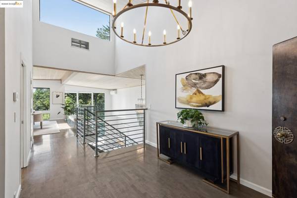 Oakland, CA 94611,2861 Chelsea Drive