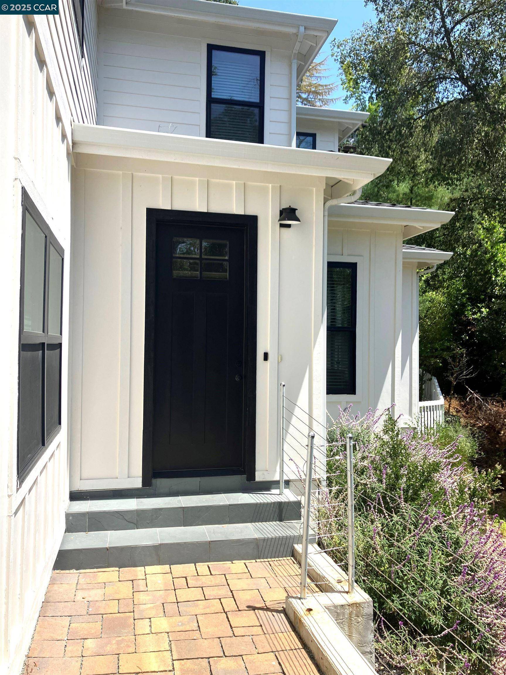 Orinda, CA 94563,6 Linda Vista
