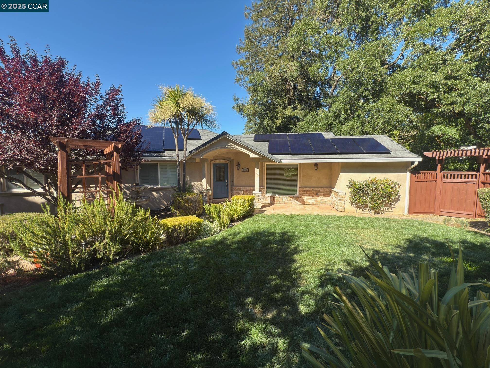 Orinda, CA 94563,285 Moraga Way