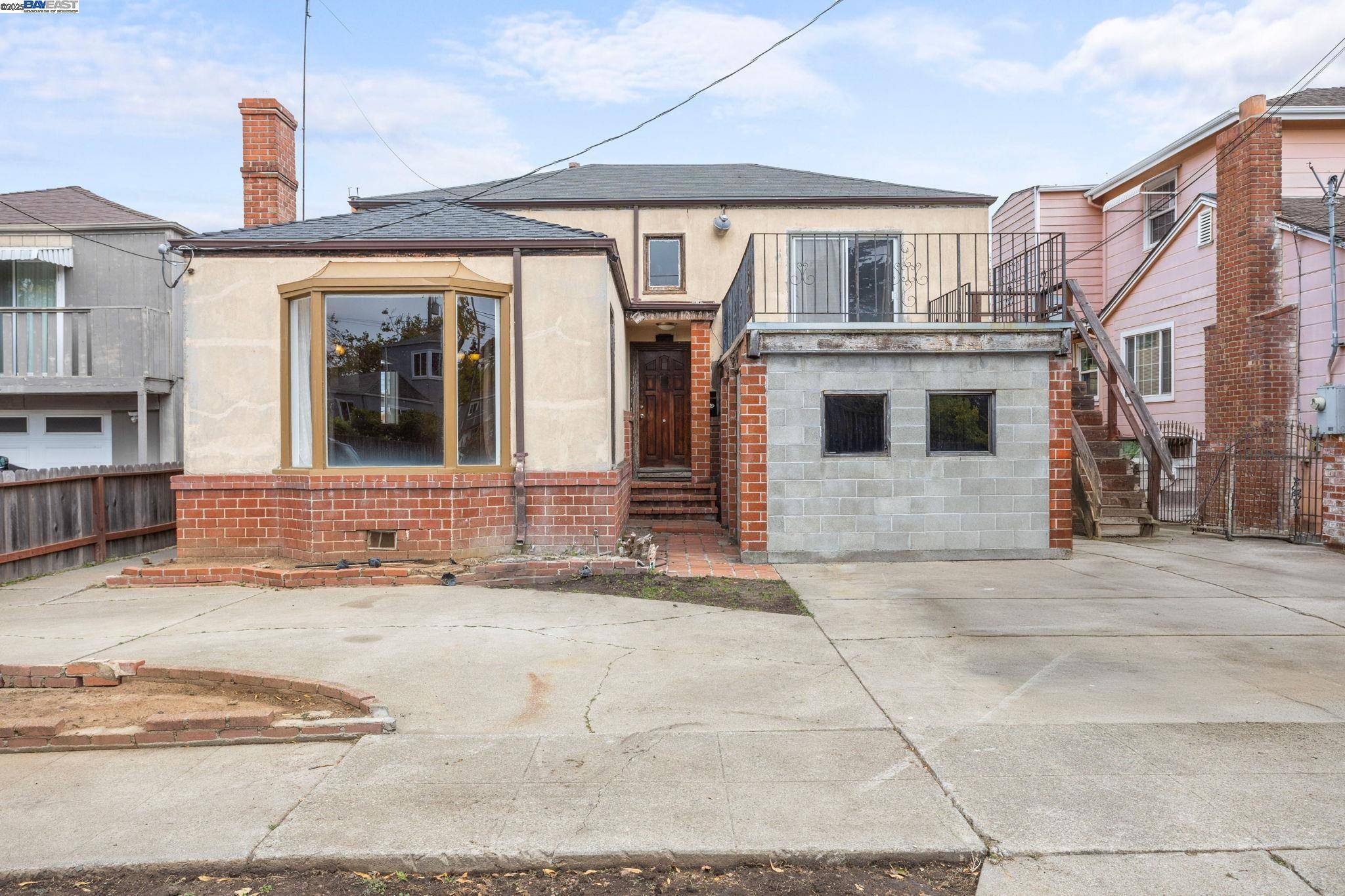 127 Grove st, Richmond, CA 94804