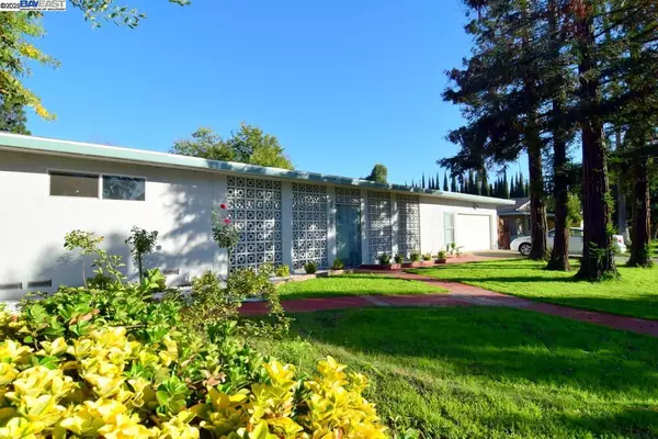 3180 Watt Ave, Sacramento, CA 95821