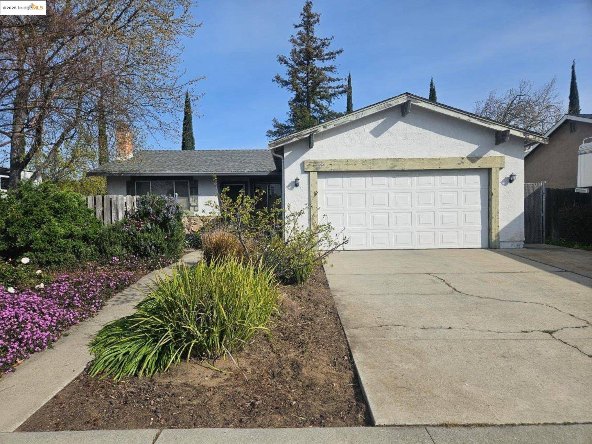 Oakley, CA 94561,1998 Chardonnay Dr