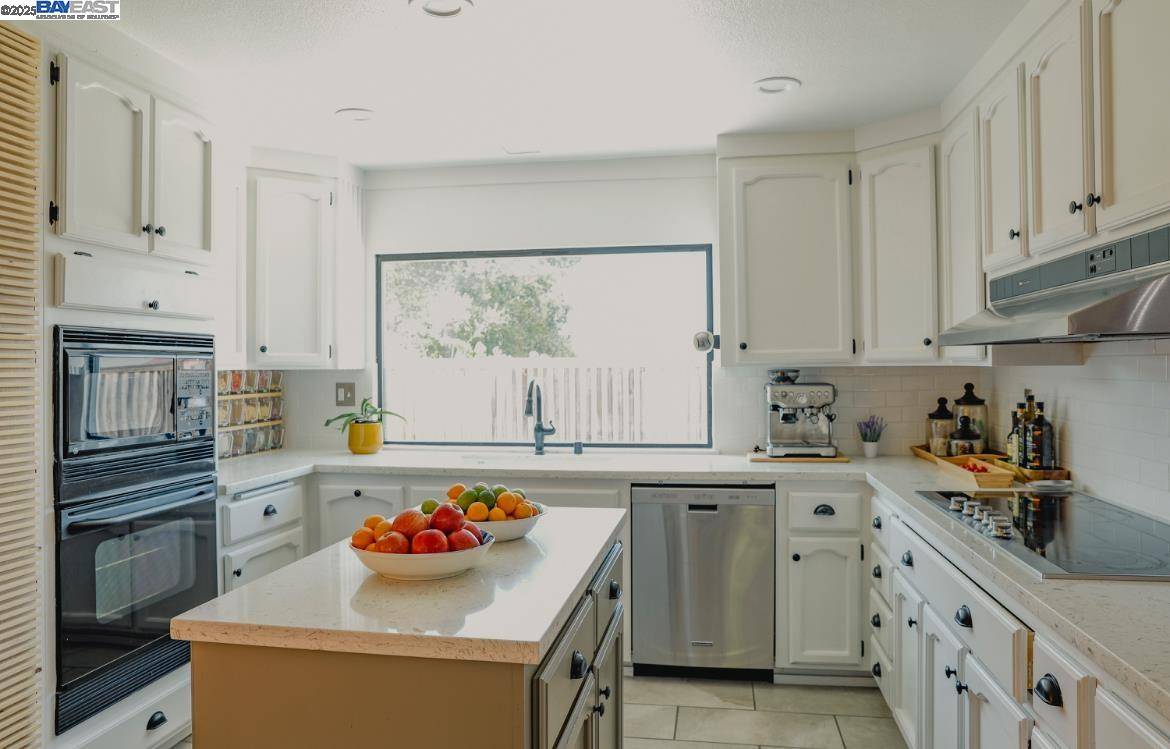 Vallejo, CA 94591,117 Winter Harbor Pl