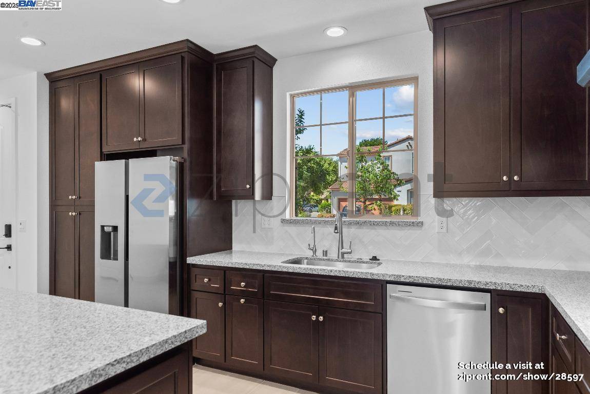 Mountain House, CA 95391,552 N Andalusia Way