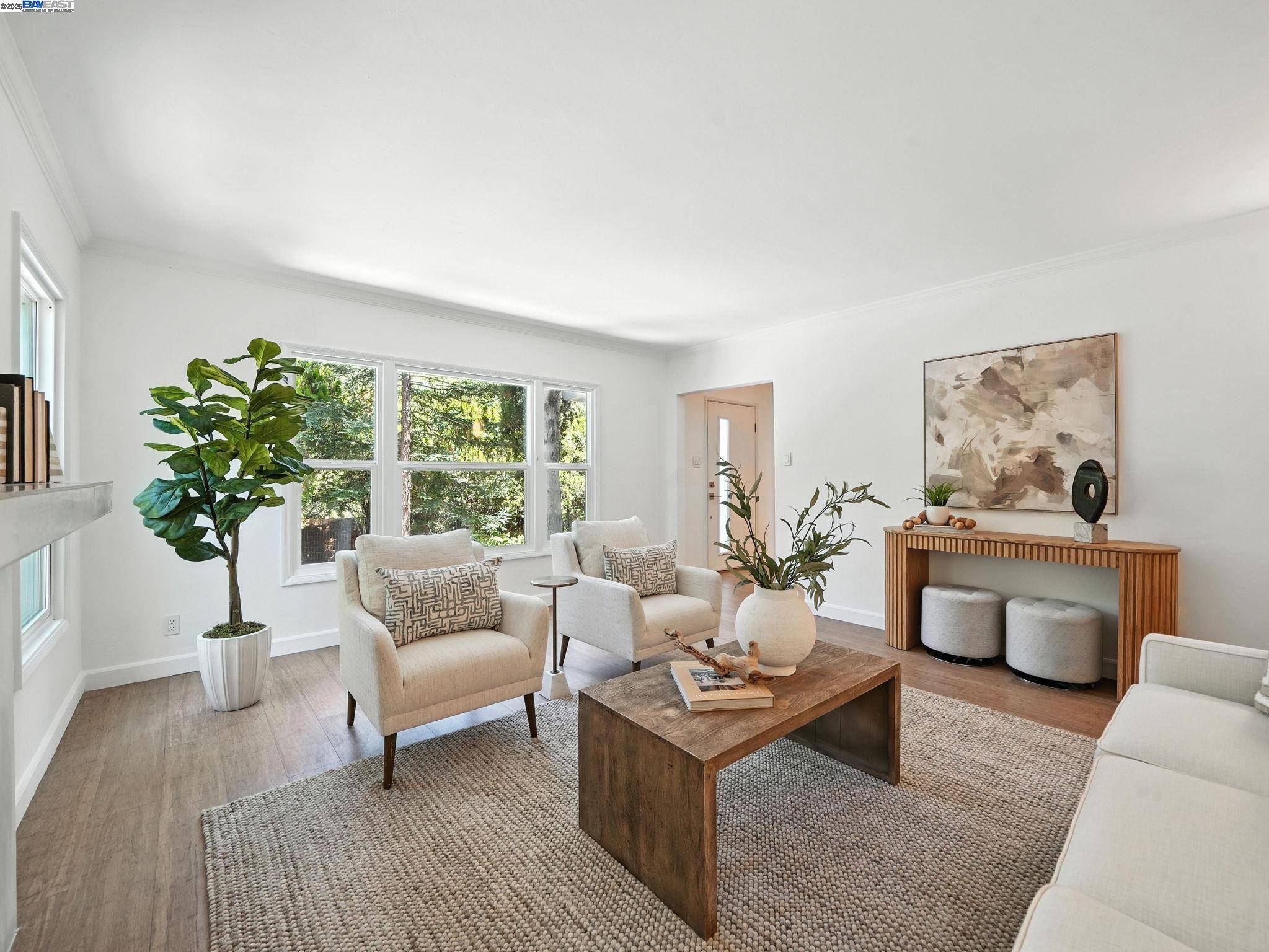 Orinda, CA 94563,160 Moraga Way