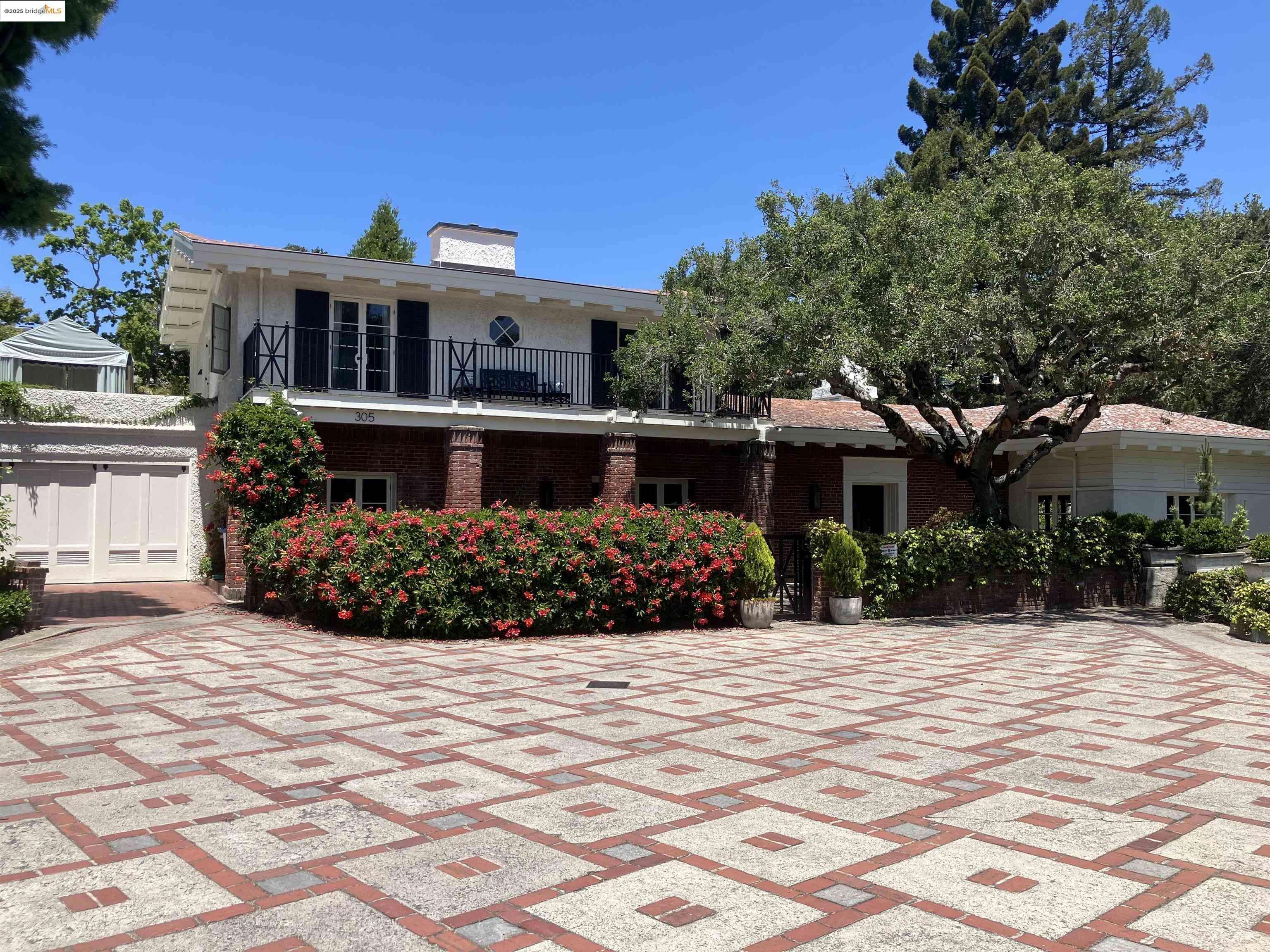 305 The Uplands, Berkeley, CA 94705