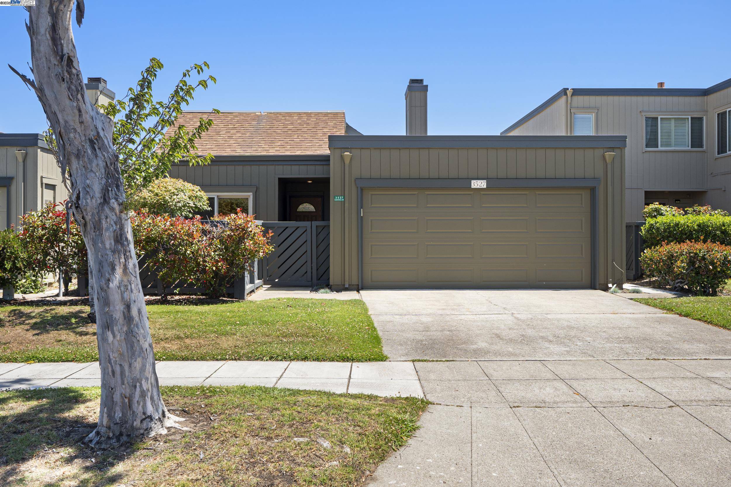 3527 Magnolia Dr, Alameda, CA 94502