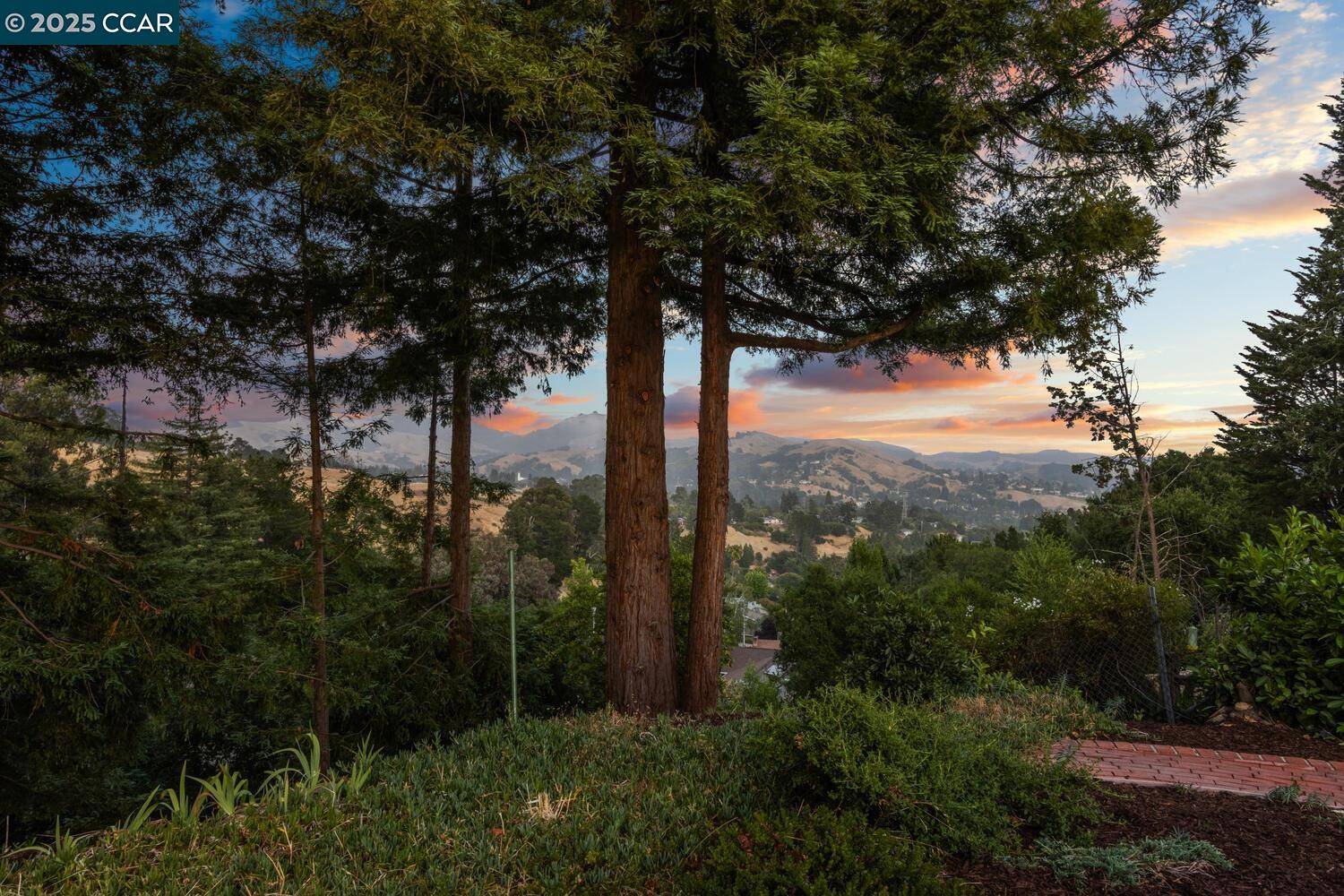 Moraga, CA 94556,140 Warfield Drive