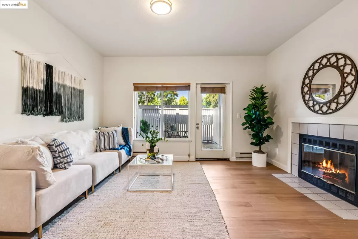 Richmond, CA 94804,227 Marina Lakes Dr