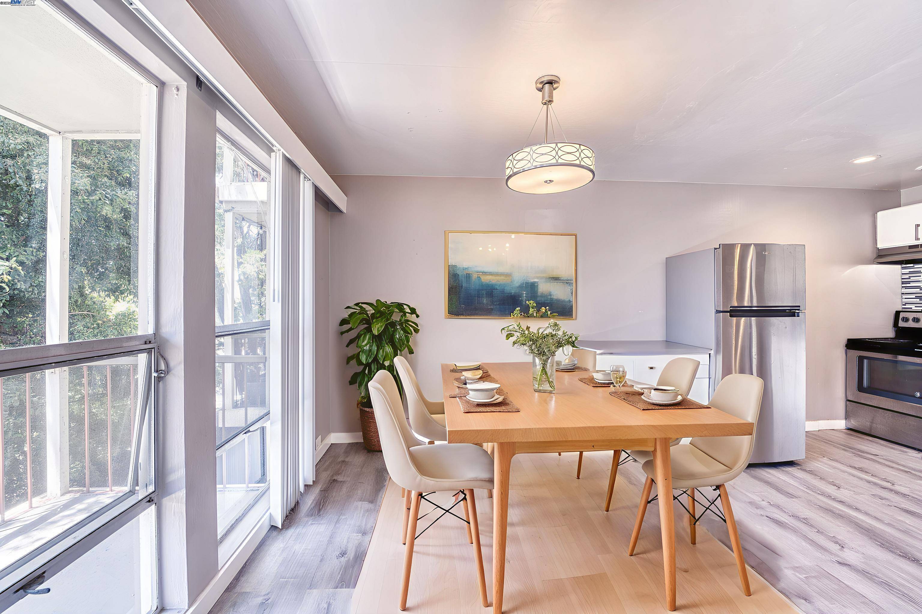 Oakland, CA 94611,3815 Harrison St #103