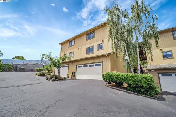 Castro Valley, CA 94546,20111 W Ridge #24