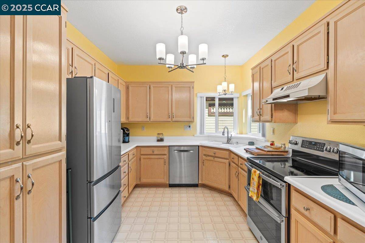 206 Dorada, Hercules, CA 94547