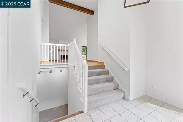 Richmond, CA 94803,17 Powder Bowl Ct