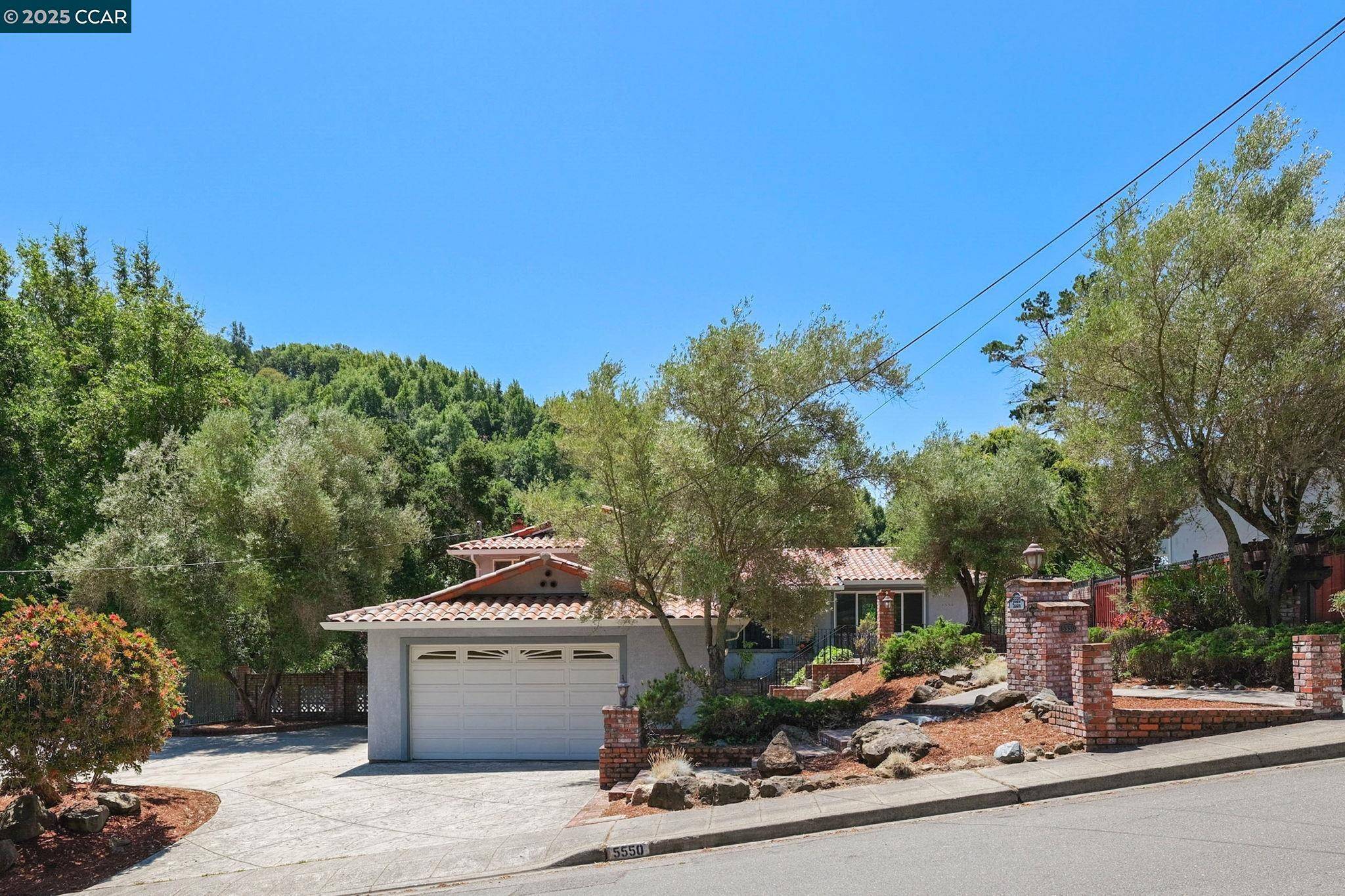 5550 Cold Water Drive, Castro Valley, CA 94552