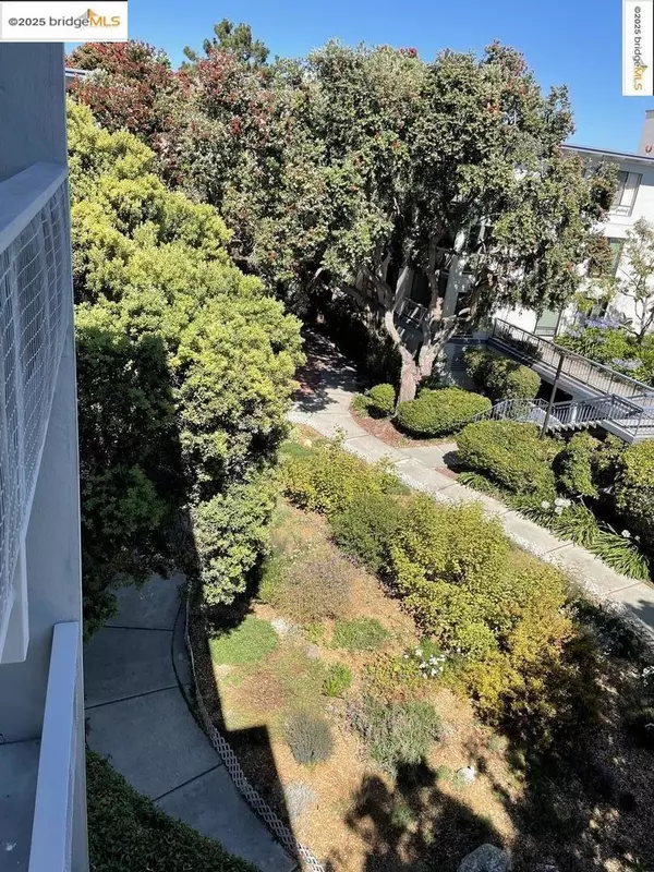 Emeryville, CA 94608,Address not disclosed