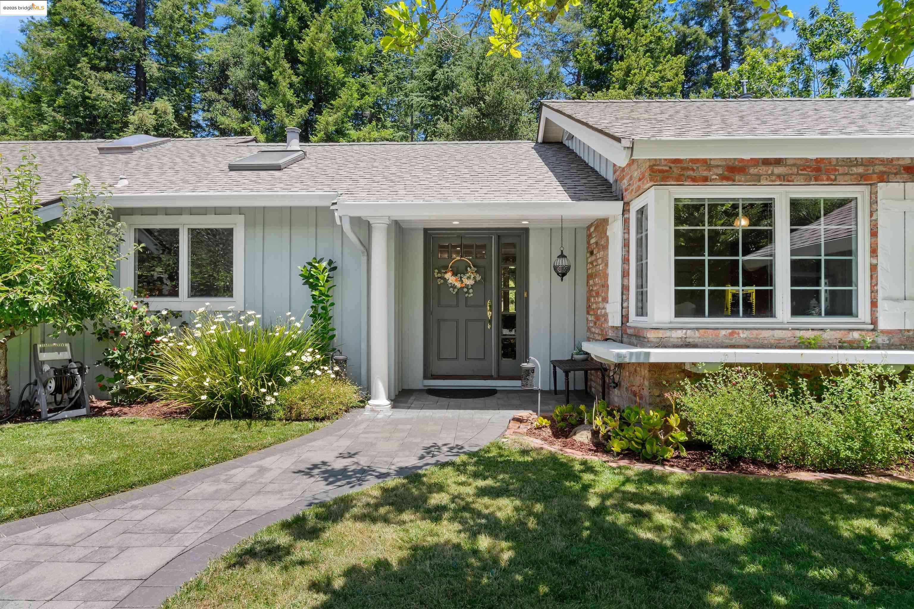 Moraga, CA 94556,307 Rheem Blvd