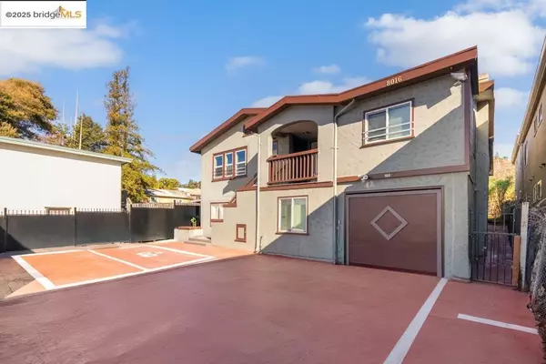 8016 Macarthur Blvd, Oakland, CA 94605