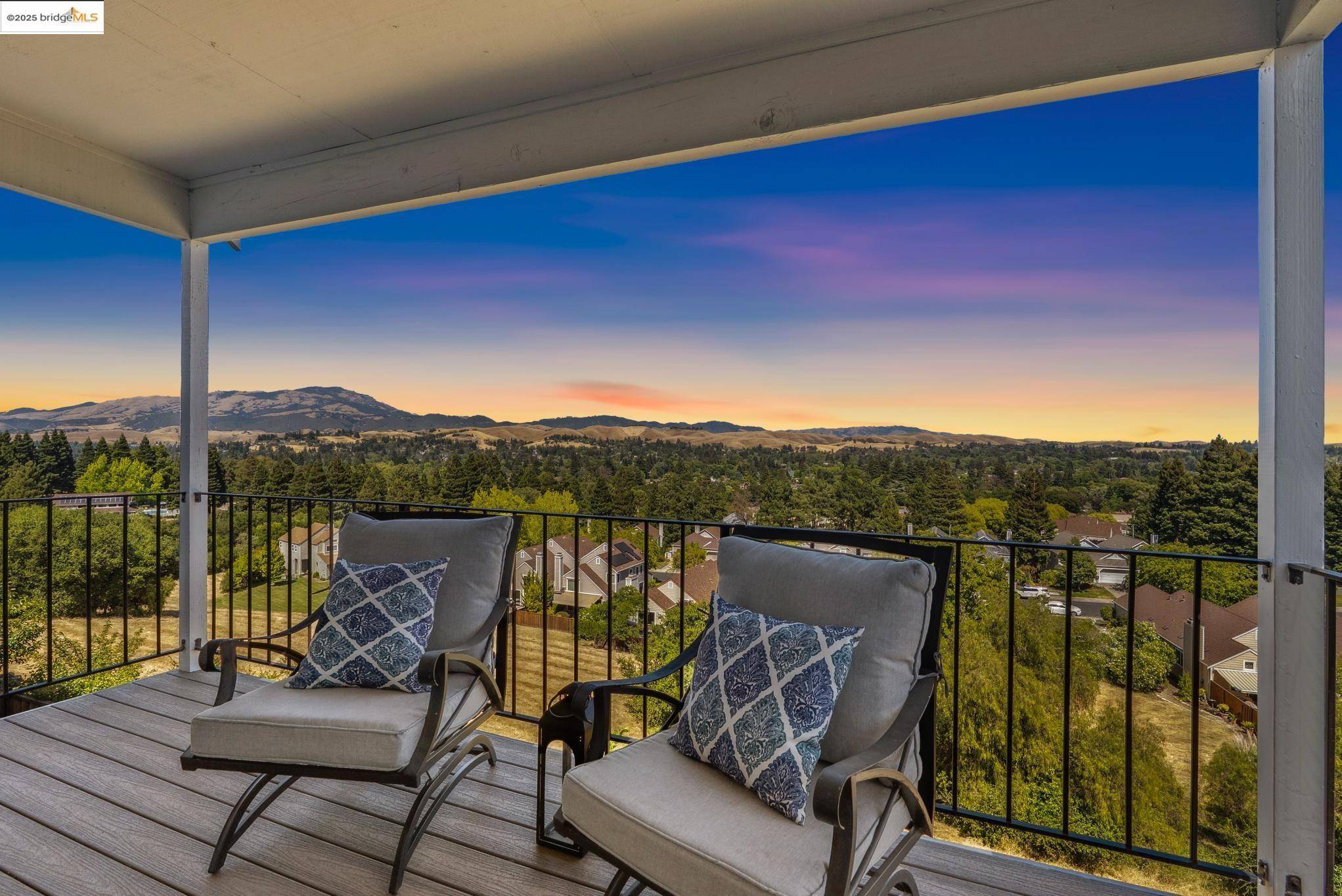 1851 Mockingbird Pl, Danville, CA 94526