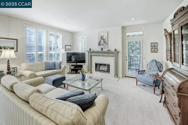 Walnut Creek, CA 94595,5920 Horsemans Canyon Dr #1B