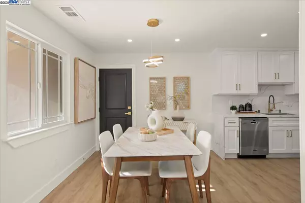 Oakland, CA 94603,548 Capistrano Dr