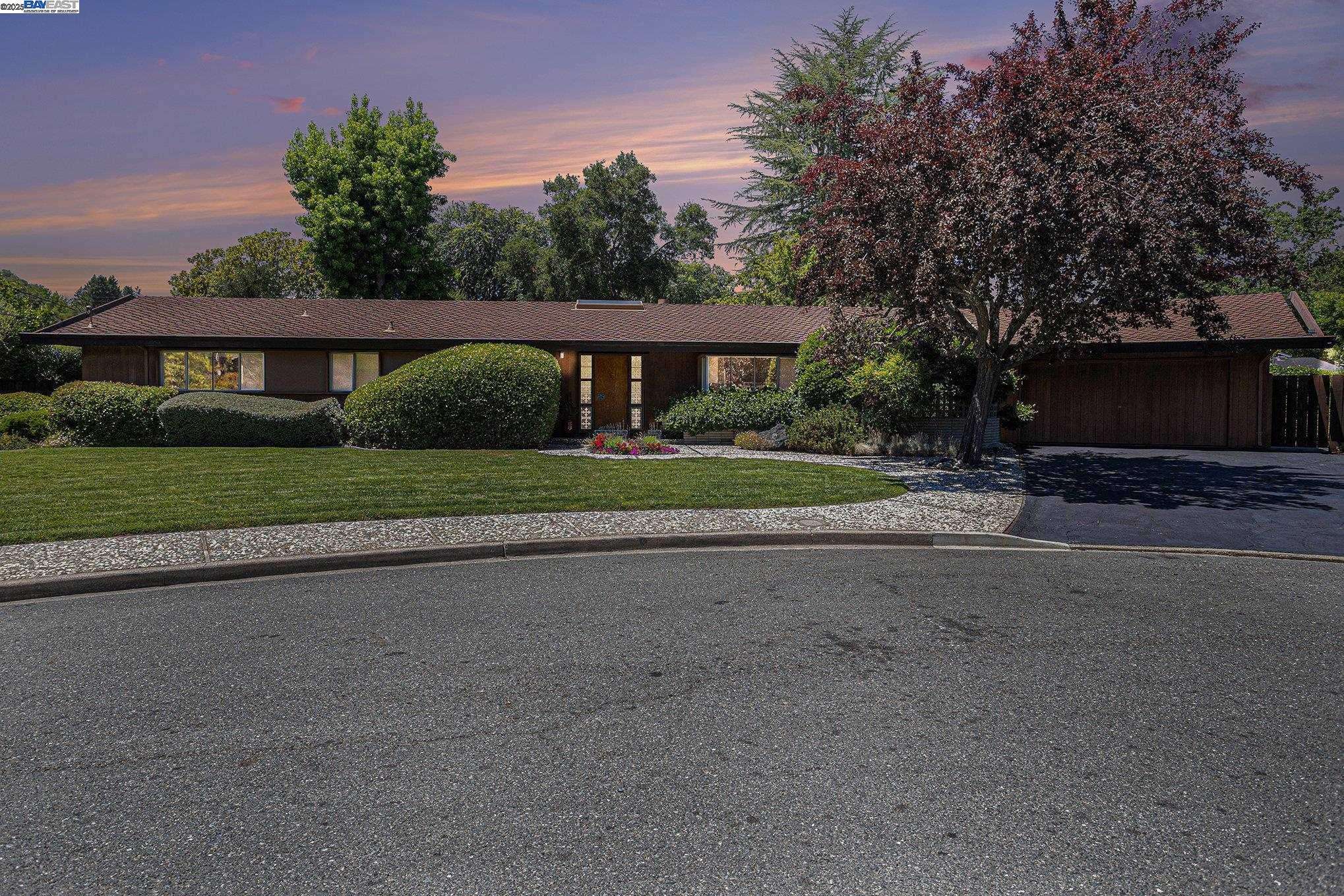 1407 BLACK HAWK CT, Lafayette, CA 94549
