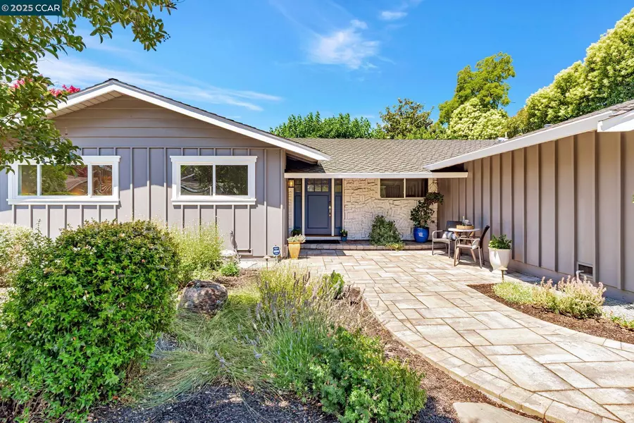 43 Wandel Dr, Moraga, CA 94556