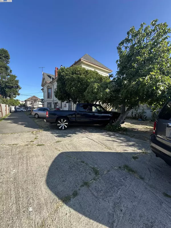 Oakland, CA 94601,1538 39th Avenue
