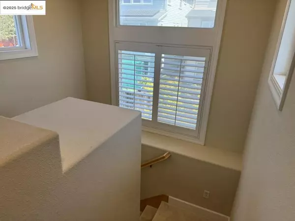 Richmond, CA 94801,203 Seaview Dr