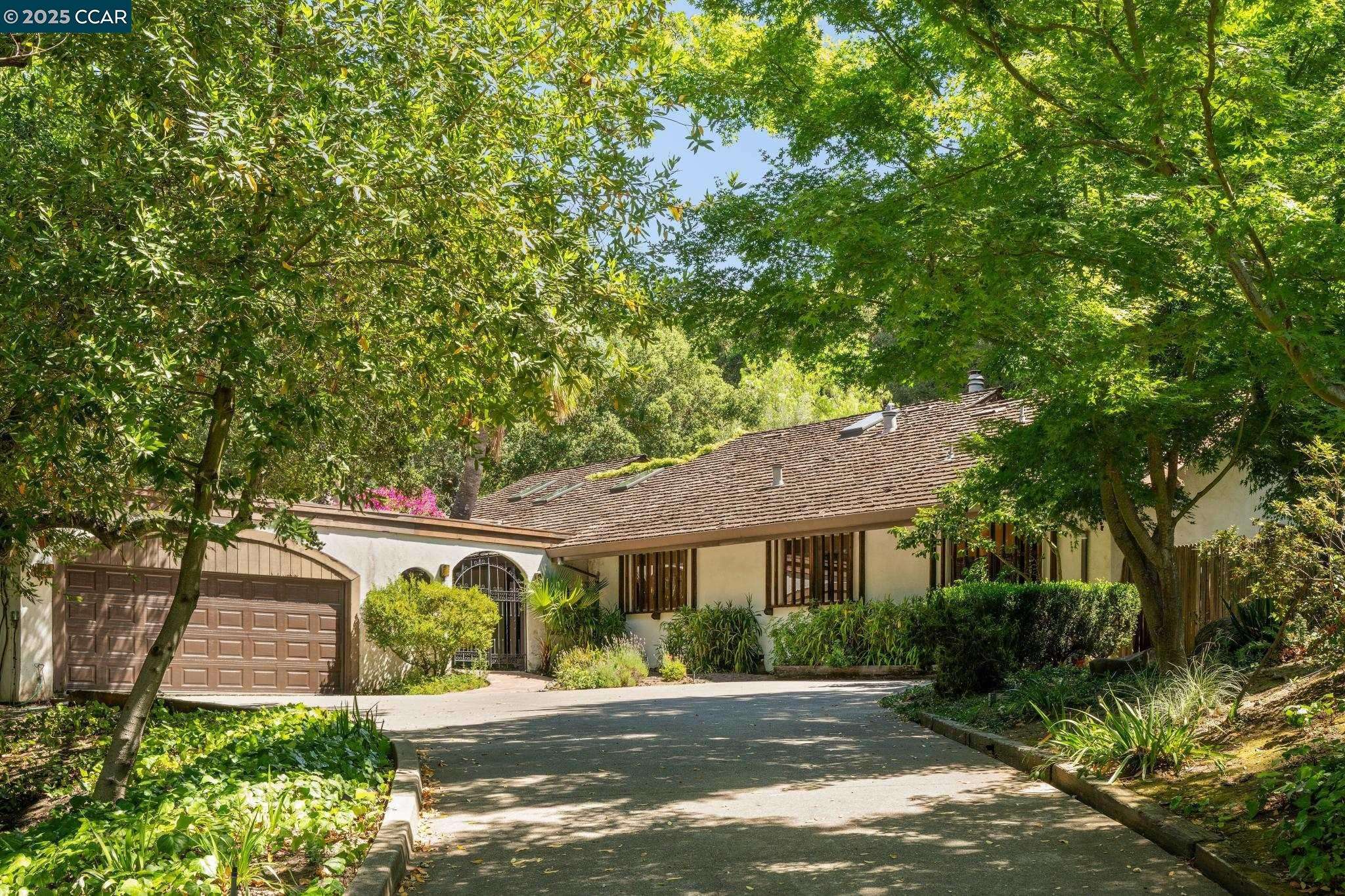 694 Old Jonas Hill Rd, Lafayette, CA 94549