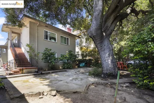 Oakland, CA 94618,5438 Claremont Avenue
