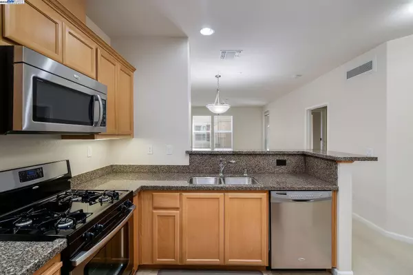 Dublin, CA 94568,3420 Finnian Way #228