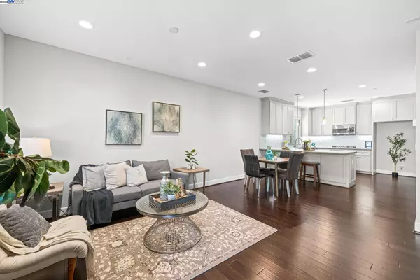 Livermore, CA 94551,389 Basswood Cmn #9