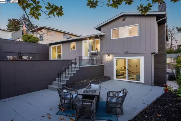 4847 Dunkirk Ave, Oakland, CA 94605