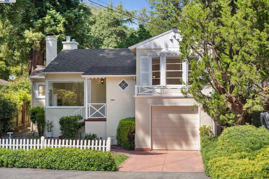 1658 Gouldin Rd, Oakland, CA 94611