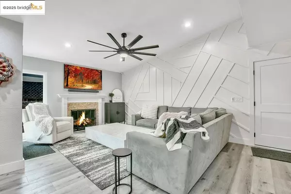 Orangevale, CA 95662,6216 Dark Star Way