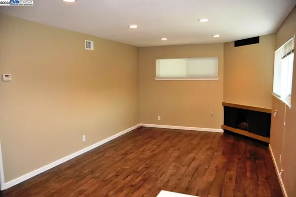 San Jose, CA 95130,1581 Mendenhall Drive ##4