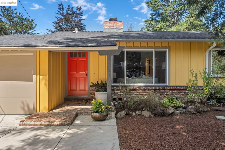 196 Glenwood Glade, Oakland, CA 94611