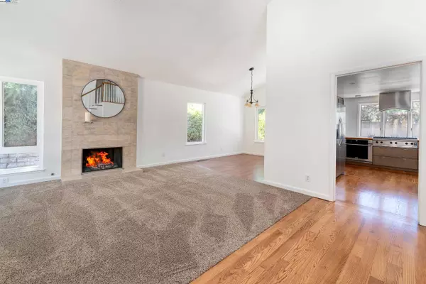Martinez, CA 94553,5644 ALHAMBRA HILLS CT