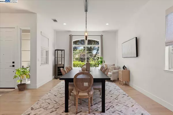 El Dorado Hills, CA 95762,3319 Besana Dr